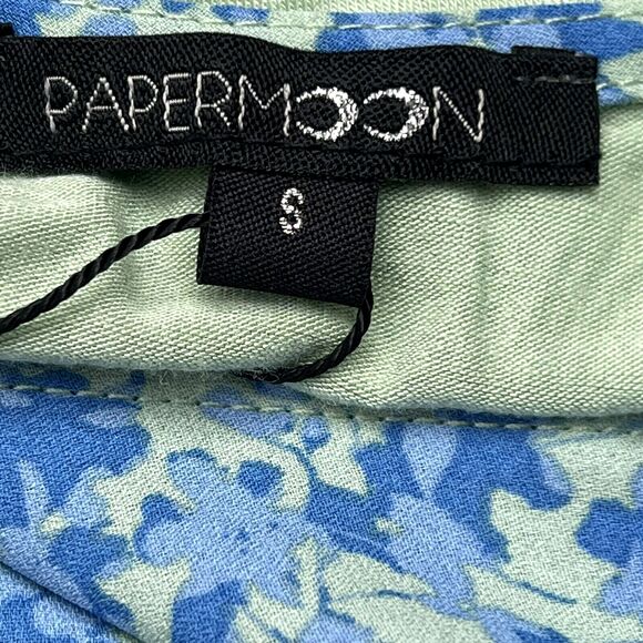 Papermoon Blue Floral Blouse Womens Small Sheer Flutter Sleeve Boho Chic Office - Picture 13 of 14